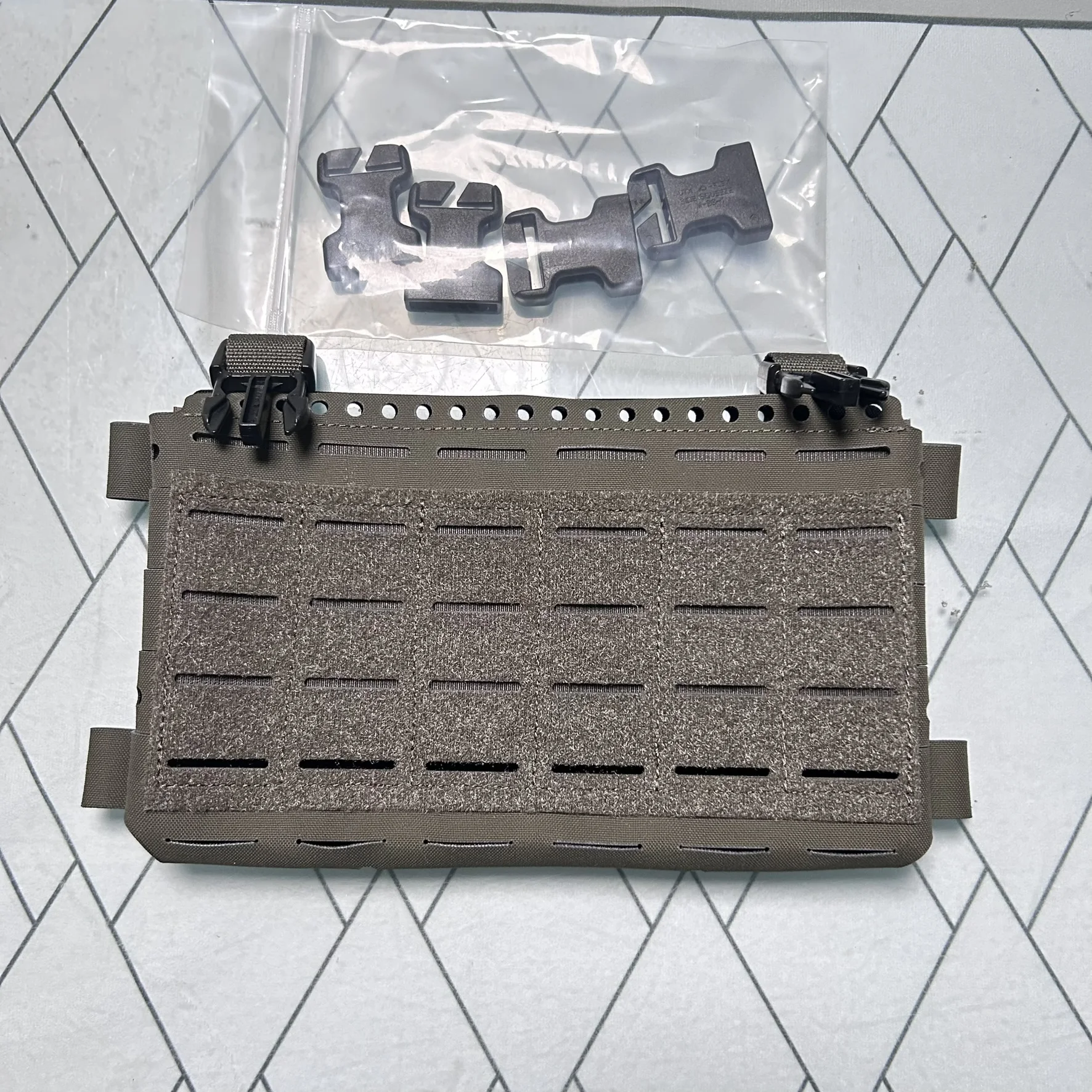 Chaleco táctico para plataforma de pecho MK5 – Panel frontal con bolsa triple para revistas, compatible con portadores de placas LV119, FCSK, SPC y JPC