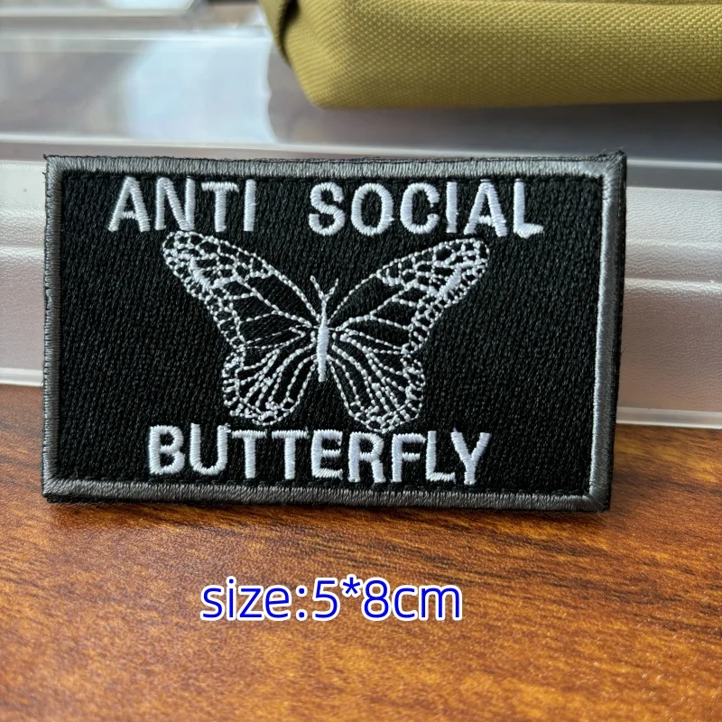 Parche táctico de mariposa antisocial, Bandera de mariposa militar, insignia de moral Multitan, bordado, Parche de gancho y bucle, pegatinas de mochila - imagen 4