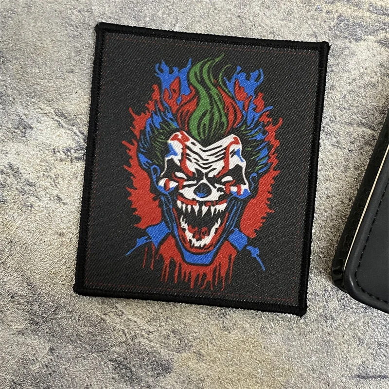 Parche de insignia de moral bordado Joker, brazalete táctico con personalidad, gancho y bucle, accesorios militares para mochila al aire libre, pegatinas - imagen 5