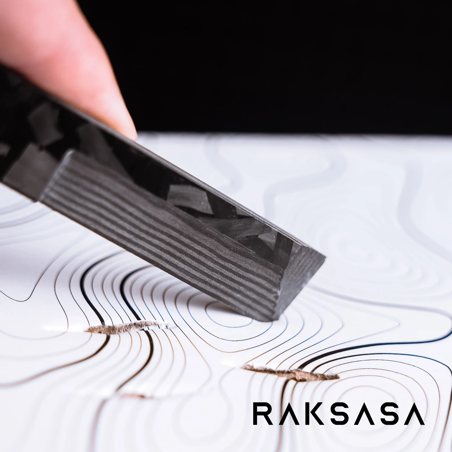 Caja cortadora colgante portátil palanca herramienta EDC fibra de carbono táctica DIY Paracord parche ornamento - imagen 5