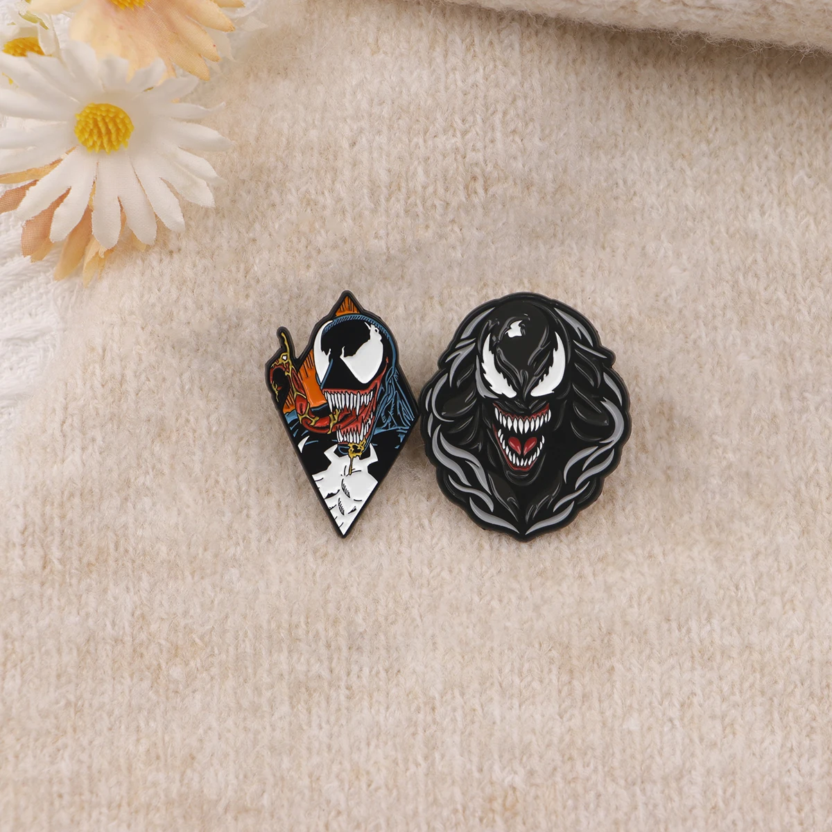 Insignias de Metal de héroe de película, broches de cosas geniales de dibujos animados, accesorios de joyería, Collar, bolsa de ropa, Pin de solapa, decoración de camisa - imagen 5