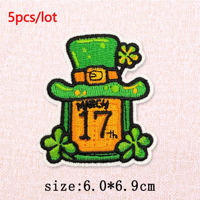 Parche termoadhesivo San Patricio duende y cerveza para mochila - imagen 2