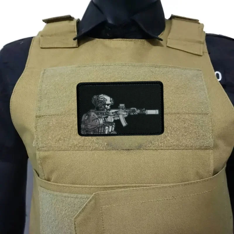 Parche con insignia de moral de guerrero y esqueleto "NO DEAD", línea de visión, Rifle de francotirador, gancho y bucle con estampado táctico, pegatina para mochila militar - imagen 4