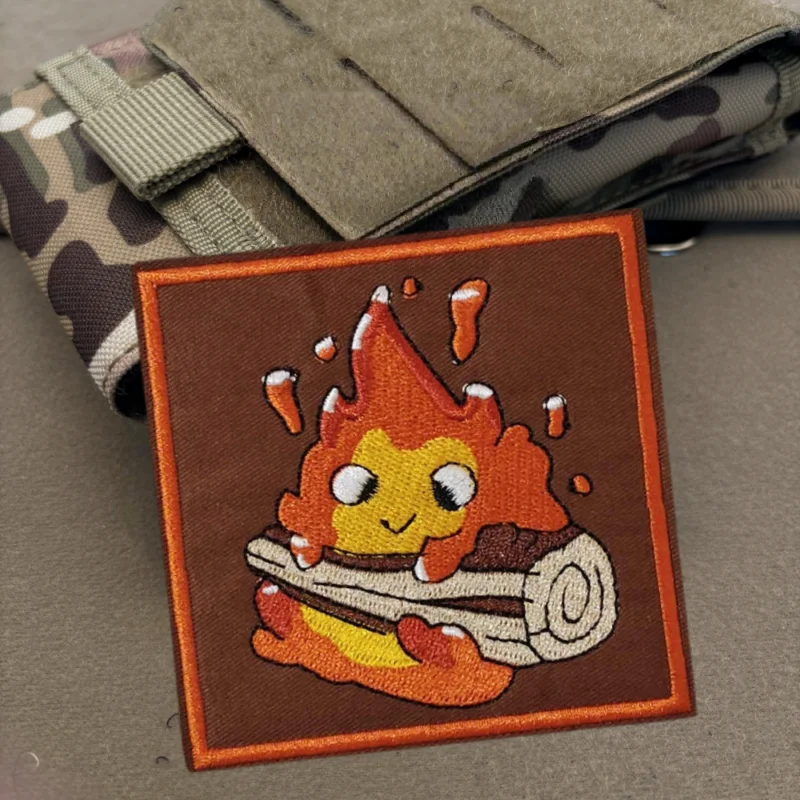 Parche táctico Flame con velcro – Insignia moral para mochila y uniforme - imagen 4