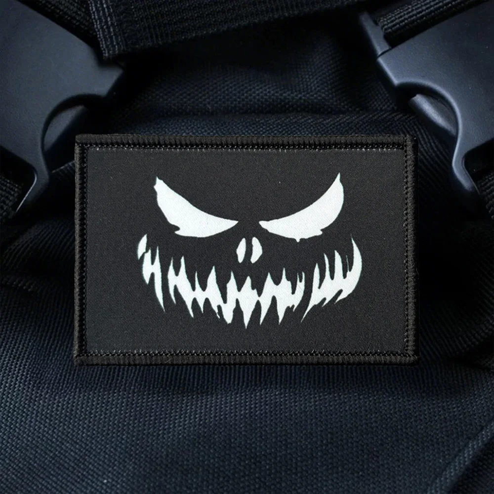 Parches Tácticos Divertidos con Cara de Fantasma, Insignia Militar de Moral, Emblema de Sonrisa Aterradora, Banda de Gancho y Bucle para Gorra - imagen 5
