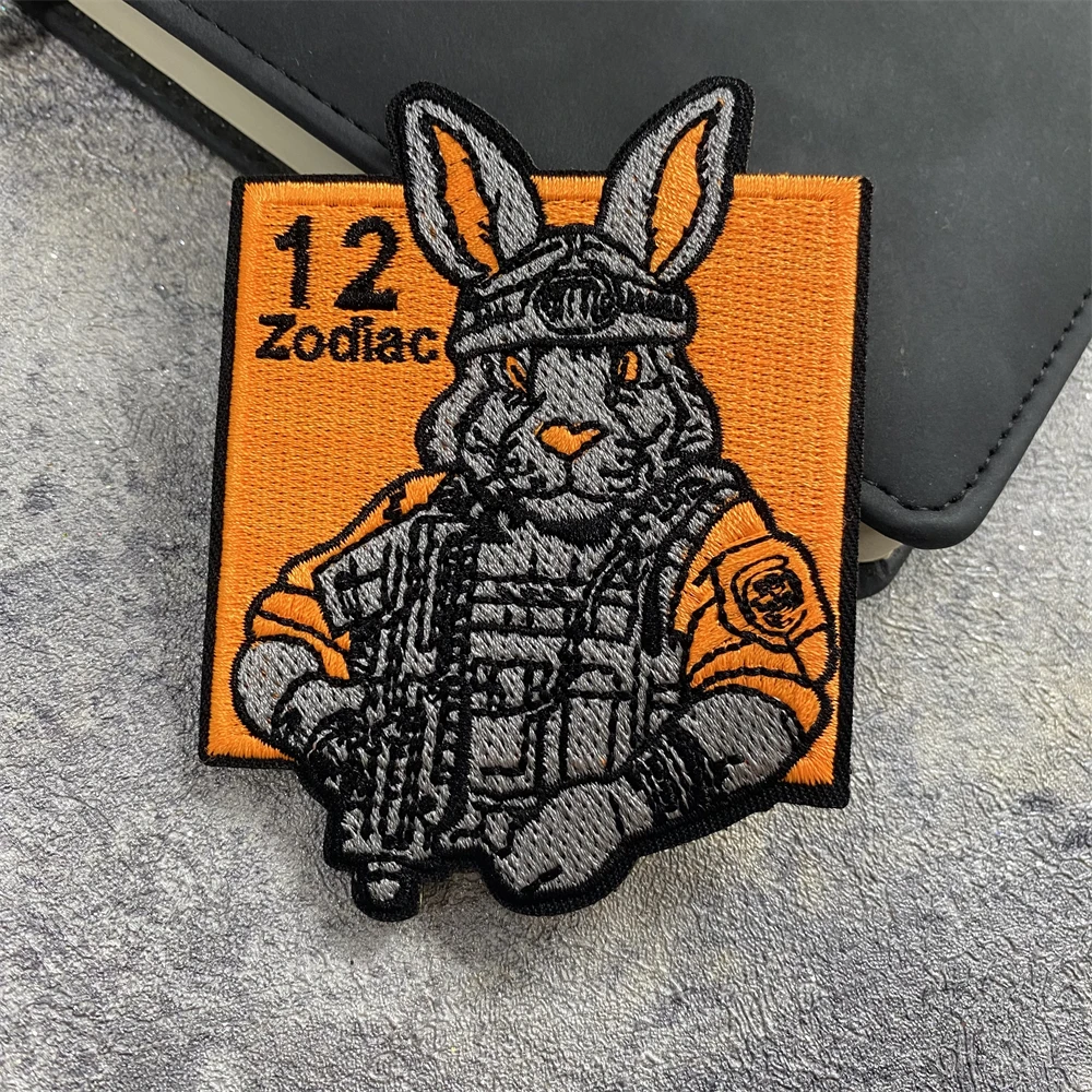 Parche bordado táctico del guerrero de la bestia del zodiaco, insignia de moral de conejo, brazalete, accesorios militares, gancho y bucle, pegatina de mochila - imagen 5