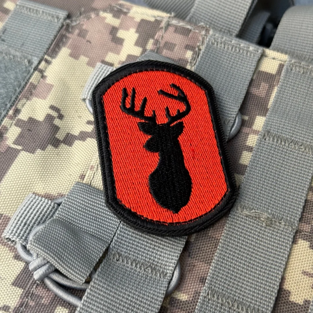 Parche de pistola de caza naranja de cazador de ciervos, moral táctica, apliques militares personalizados, gancho bordado y bucle, pegatina para mochila de ropa - imagen 3