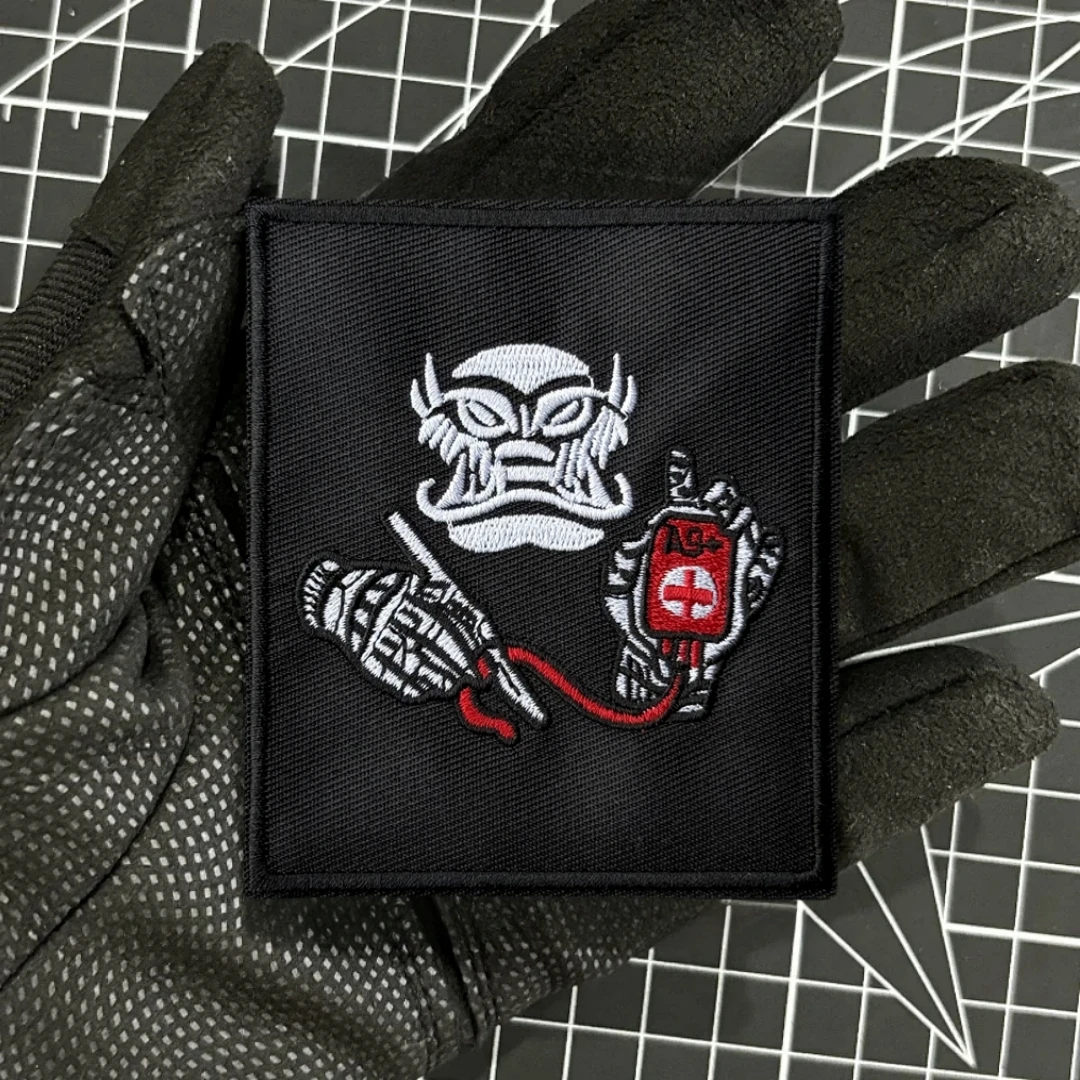 Insignia de moral de Chevron "Doctor", parches de gancho y bucle bordados con esqueleto para ropa, brazalete del ejército militar, pegatina para mochila - imagen 4