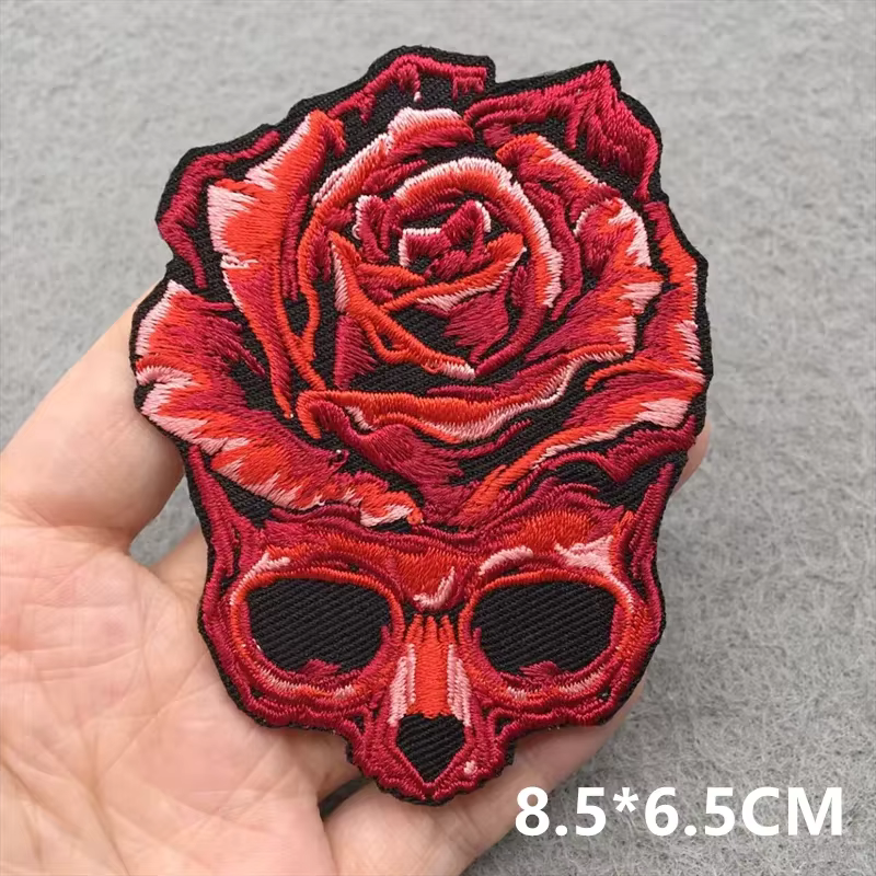 Parche bordado calavera Punk termoadhesivo para ropa y complementos - imagen 2