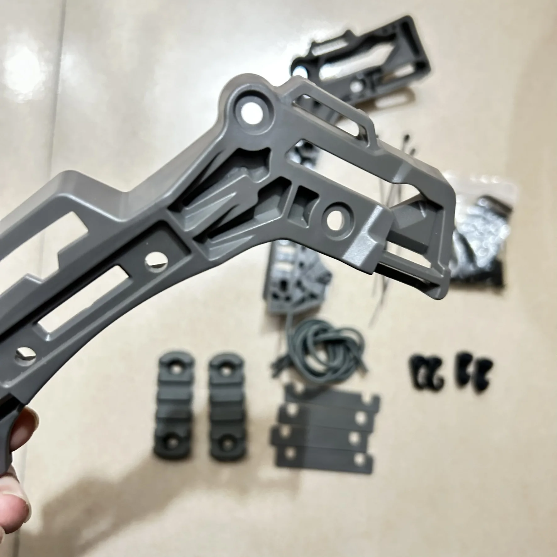 Componentes del sistema ferroviario específico para casco FMA EX BALLISTIC versión 3.0 - imagen 4