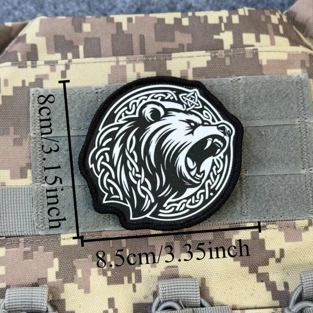 Parche aplicado en mochila táctica
