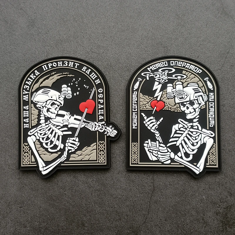 Parche ruso Smola313 de PVC 3D, esqueleto, guerrero, violín, casco táctico, dispositivo de visión nocturna, insignia para ropa, mochila