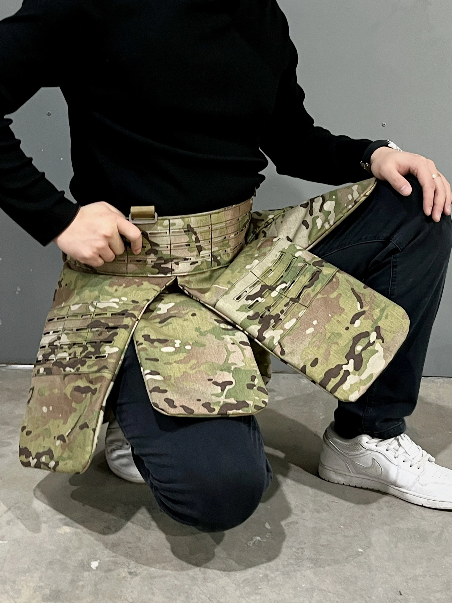 Armadura de falda balística táctica de nivel IIIA con acolchado UHMWPE - Nylon 1000D, sistema MOLLE de fijación Modular con corte láser