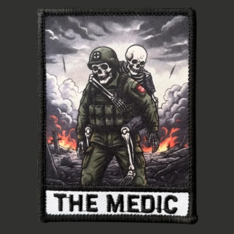 Parche táctico THE MEDIC velcro moral para brazalete y mochila - imagen 2