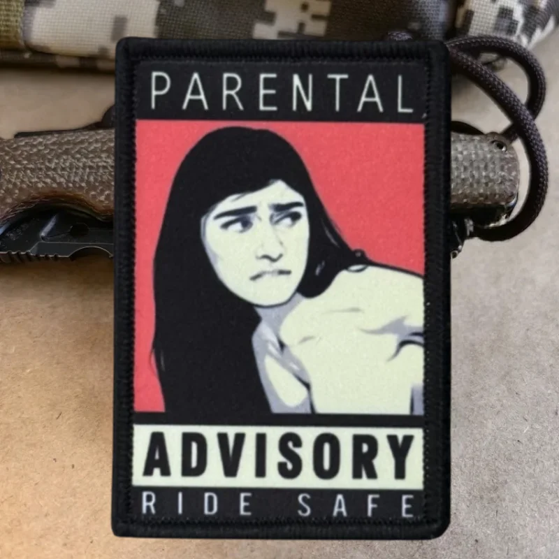 Parche con estampado seguro para paseo de asesoramiento Parental, insignia de moral con gancho y bucle táctico, pegatina decorativa para mochila, parches para brazalete para ropa - imagen 2