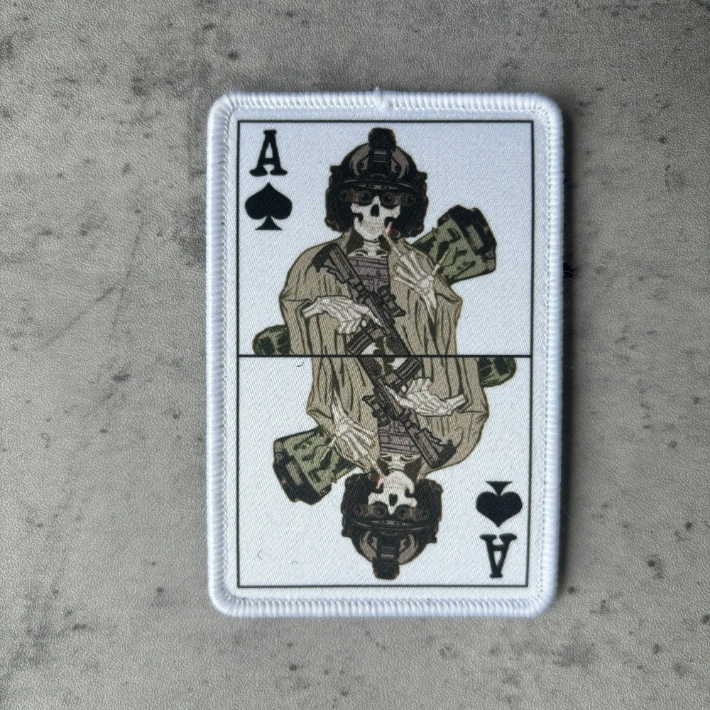 Parche táctico velcro calavera navideña – Moral militar - imagen 2