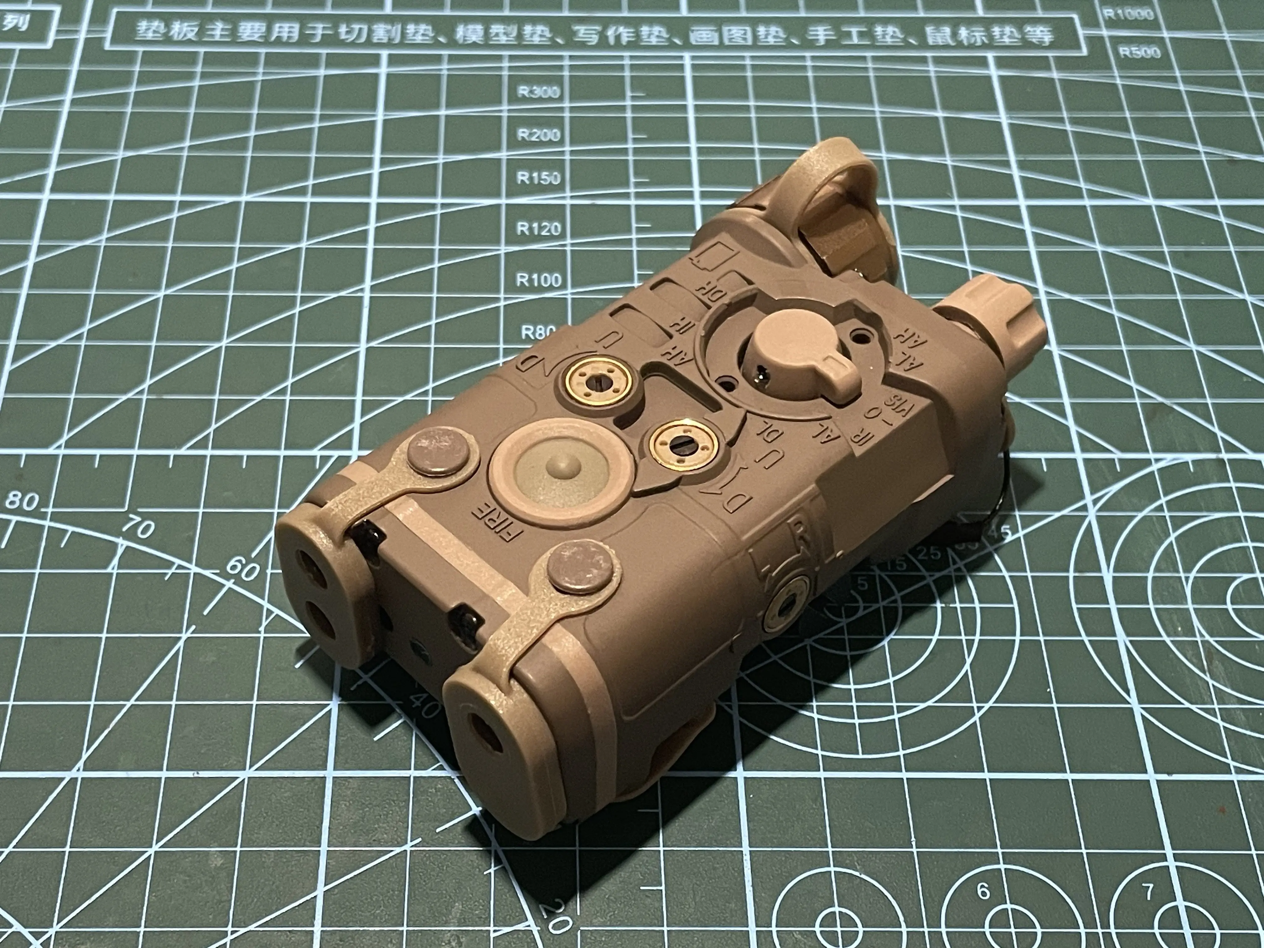 FMA LAB linterna táctica LED con láser rojo IR para airsoft - imagen 3