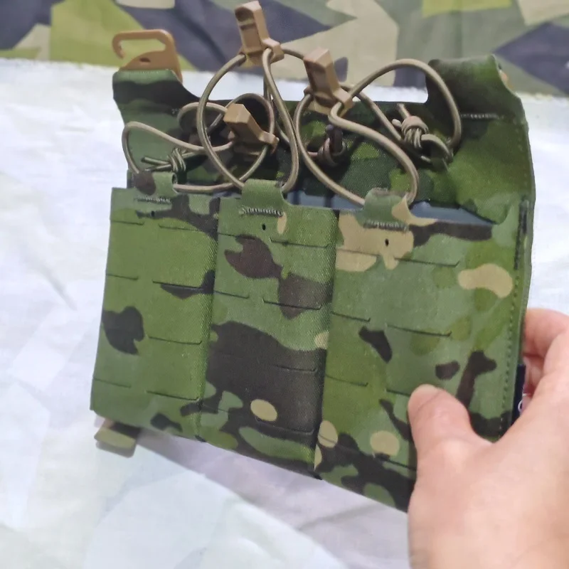 Bolsa portacargadores triple MOLLE – Compatible con chalecos tácticos - imagen 4