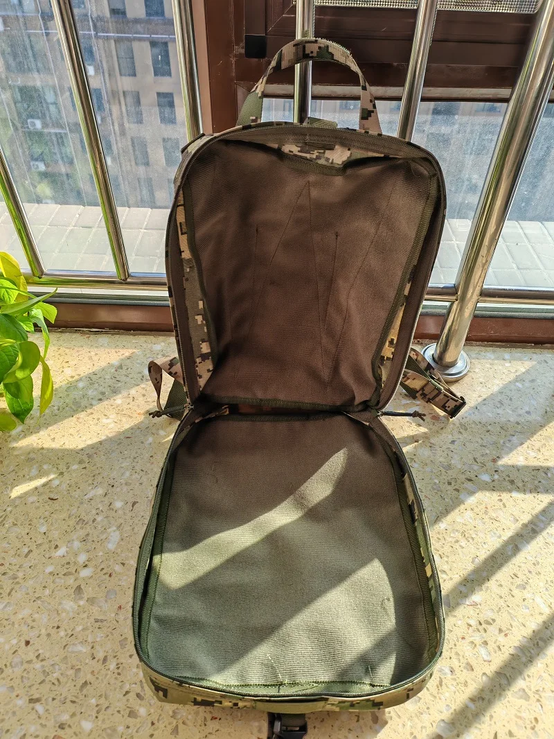 Mochila ligera para senderismo y montañismo al aire libre - imagen 4