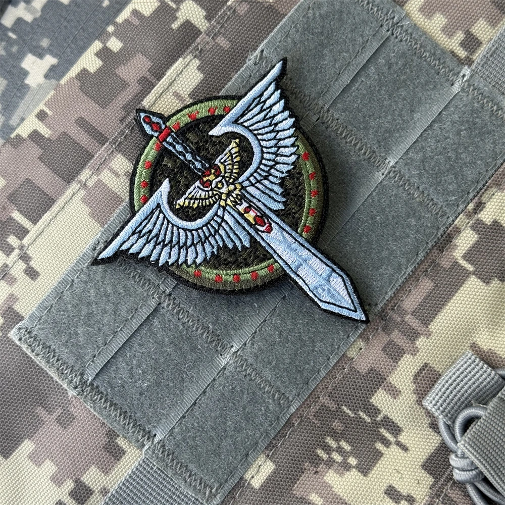 Parches de gancho y bucle bordados de Ángel oscuro para ropa, alas de espada, insignia de moral táctica, pegatina con apliques para mochila militar