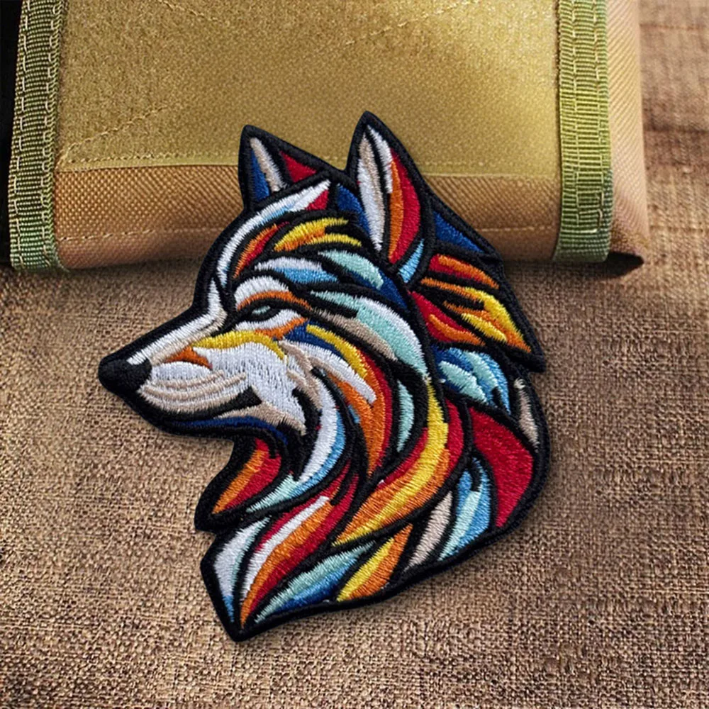 Parches tácticos de moral "cabeza de lobo arcoíris", parche bordado con gancho y bucle, insignia militar, brazalete, pegatinas para mochila - imagen 4