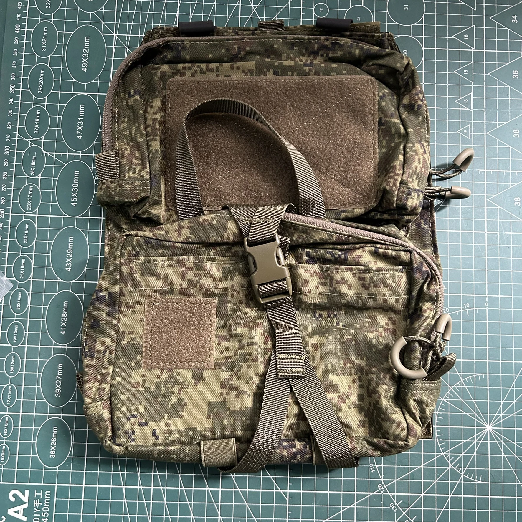 Paquete de hidratación de panel trasero táctico ligero MOLLE ruso EMR resistente al agua PA6 de nailon para exteriores (3L) - imagen 3