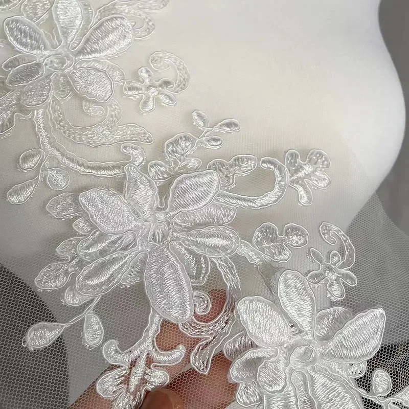 Parches de costura bordados para vestido de novia, apliques de encaje blanco, flor 3d, accesorios de decoración, 33x14CM/1 par - imagen 5