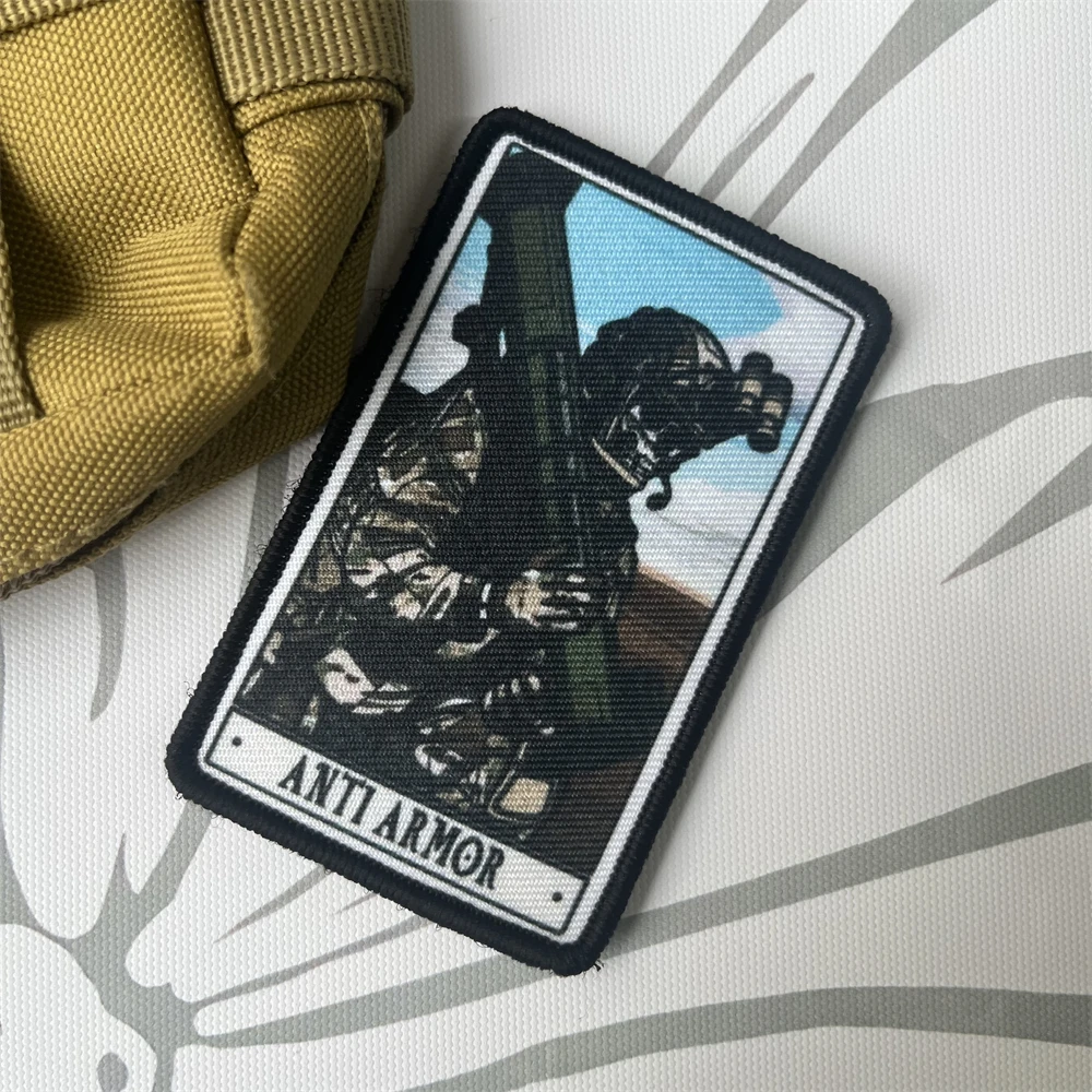 Parches tácticos de Tarot del campo de batalla del ejército, insignia de moral de soldado de calavera, impresión de gancho y bucle, pistola de cohete, pegatina para mochila militar - imagen 3