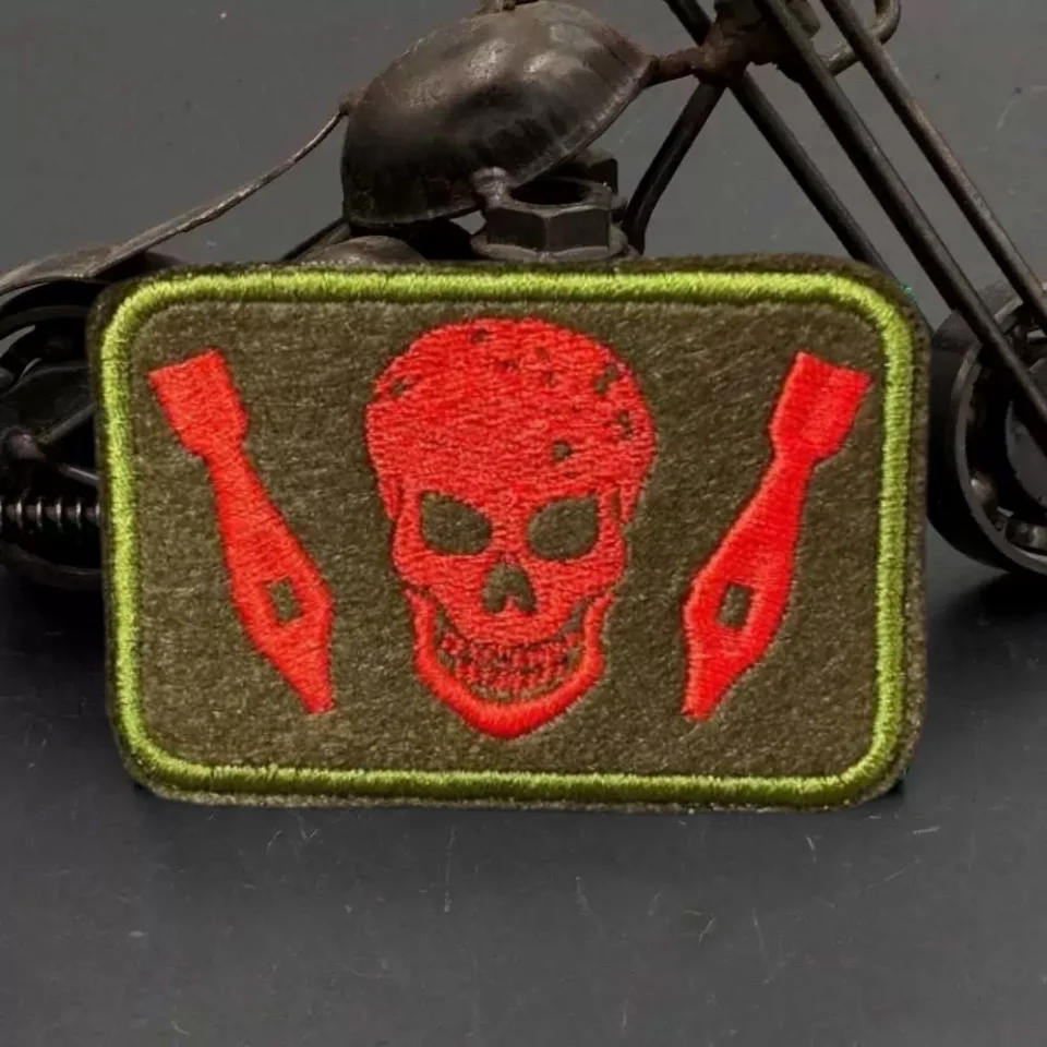 Parche bordado de moral táctica de calavera, parche de gancho y bucle, insignia del ejército militar, brazalete, pegatinas para mochila - imagen 2
