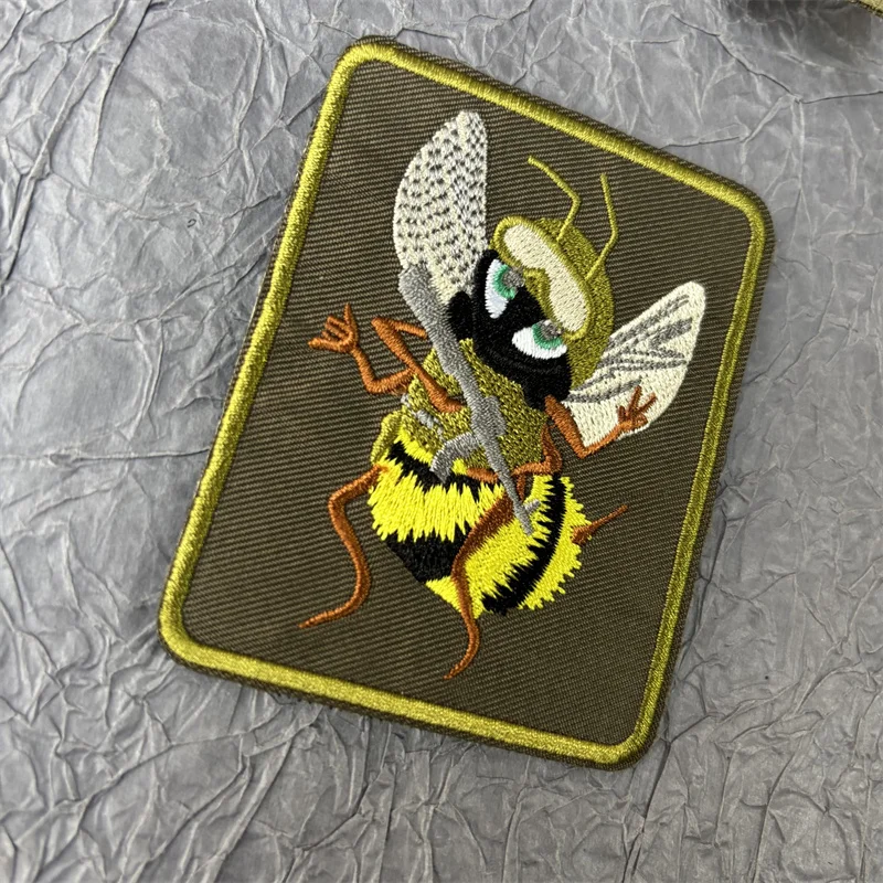 Parche bordado de abeja táctico, equipo para exteriores, gancho y bucle, insignia de moral táctica, parches militares, pegatinas para mochila, ropa - imagen 4