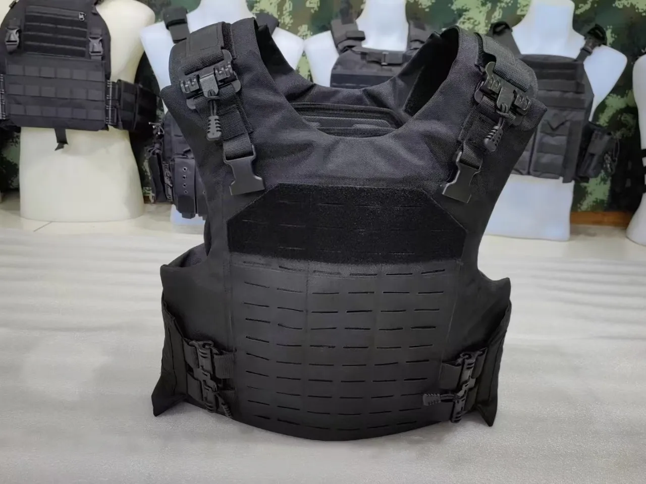 Chaleco táctico con corte láser, chaleco de combate Molle ligero de extracción rápida, chaleco de servicio protector, equipo de piel exterior - imagen 5