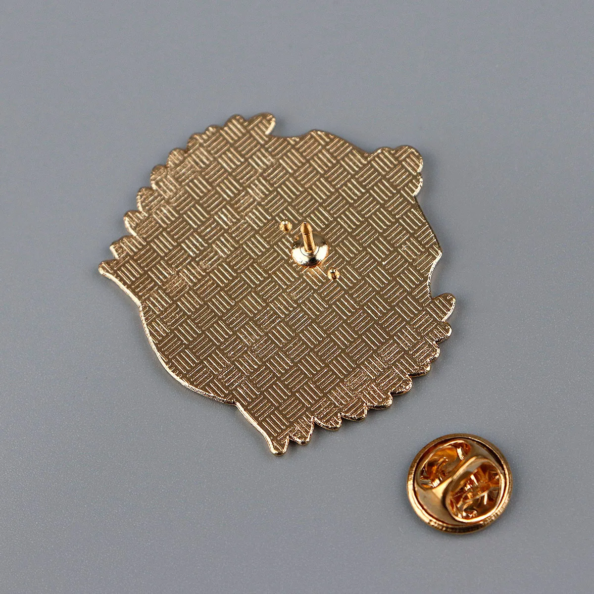 Alfileres esmaltados de gato bonito, broche para mujer en ropa, insignias de Metal de dibujos animados de Anime, alfileres de solapa para mochilas, accesorios de joyería - imagen 2