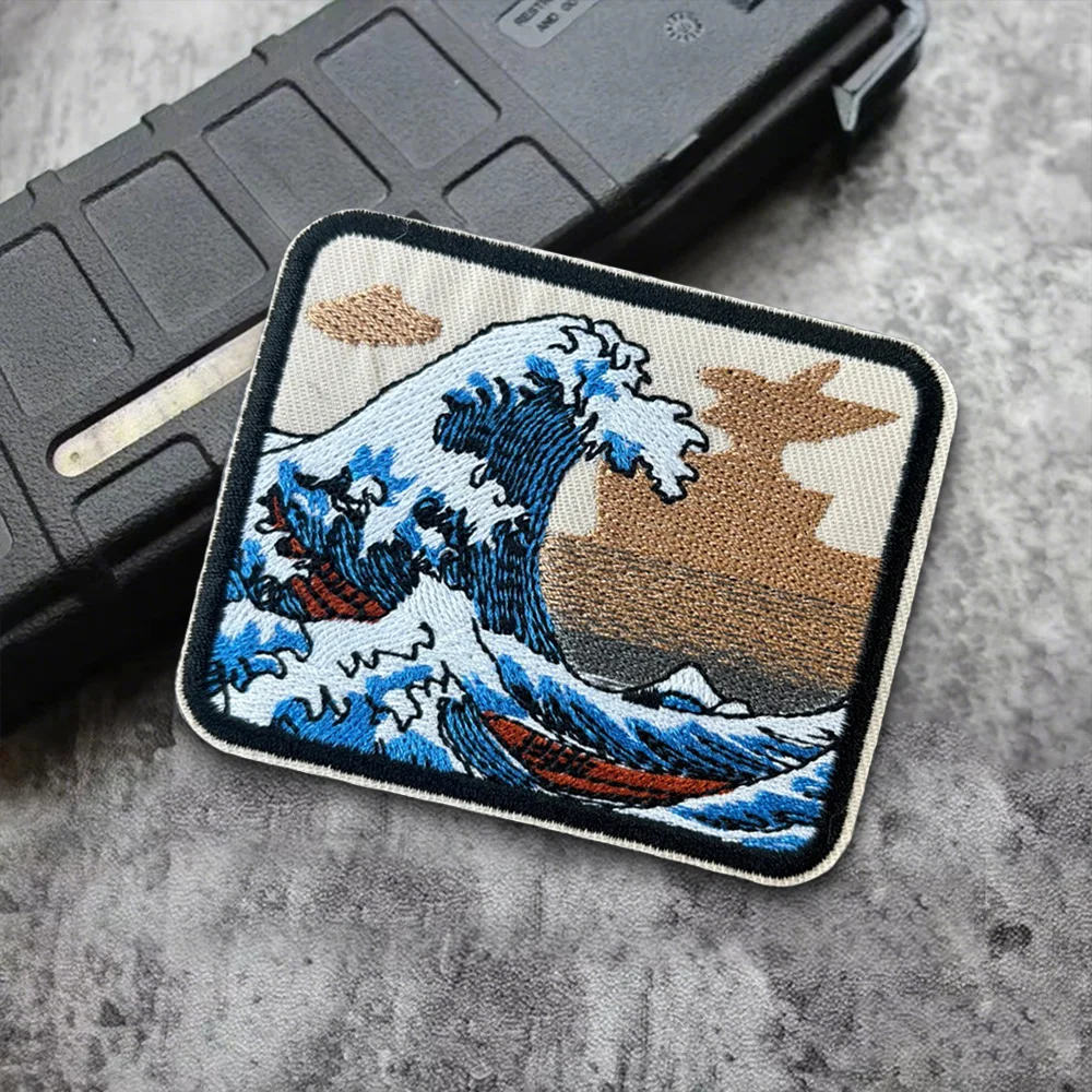 Parches de Meme de olas de mar, parche bordado divertido con gancho y bucle, brazalete moral, insignia de moral del ejército militar, pegatinas tácticas para mochila - imagen 4