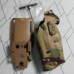 Funda táctica liberación rápida para Glock 17 con linterna X300