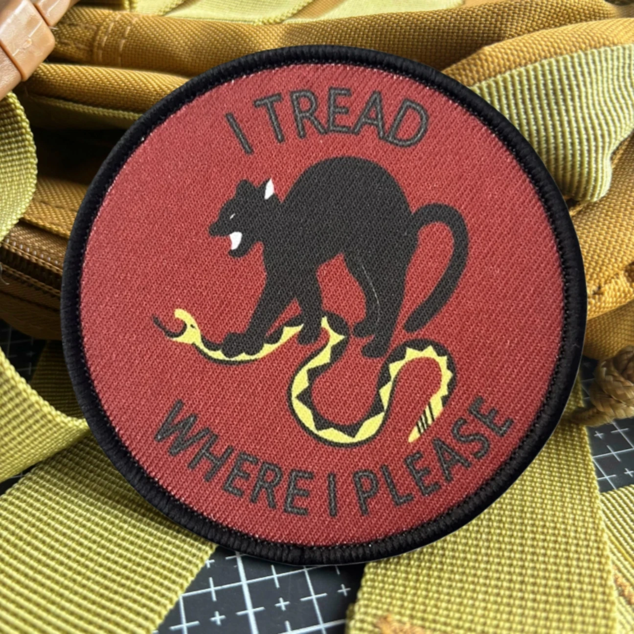 "I Tread Where I Please", insignia de moral táctica de gato y serpiente, apliques personalizados, parches con gancho impreso militar, pegatina para mochila - imagen 4