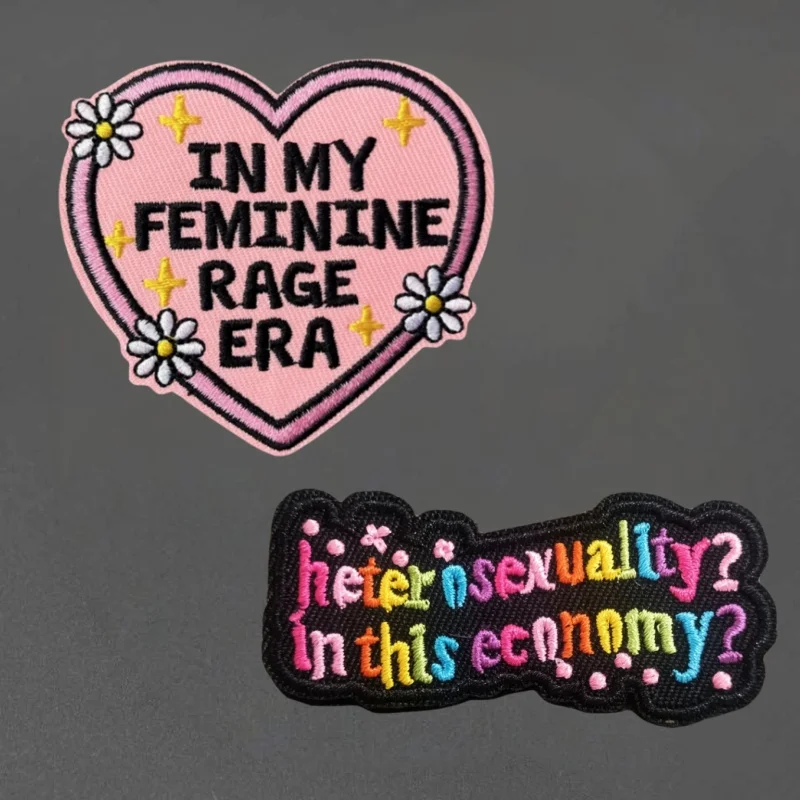 EN MY FEMININE ERA parche bordado de corazón gancho táctico y bucle sombreros insignia mochila pegatina decorativa brazalete parches para ropa - imagen 2