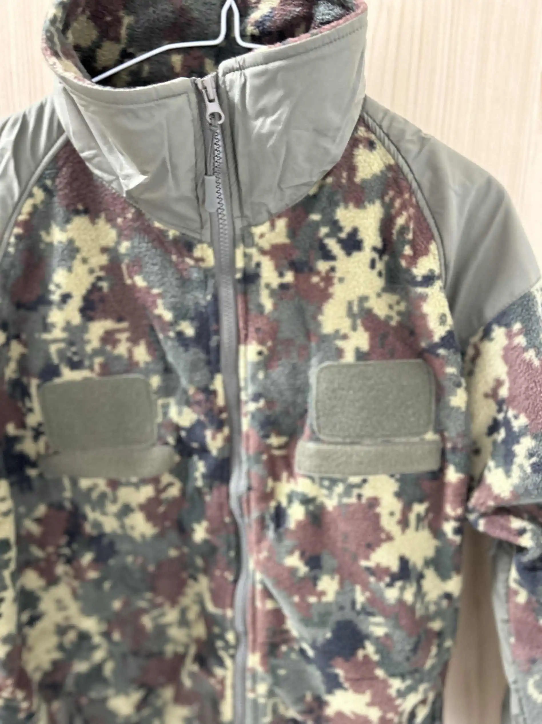 Chaqueta polar táctica al aire libre de tercera generación de camuflaje Flecktarn - imagen 2