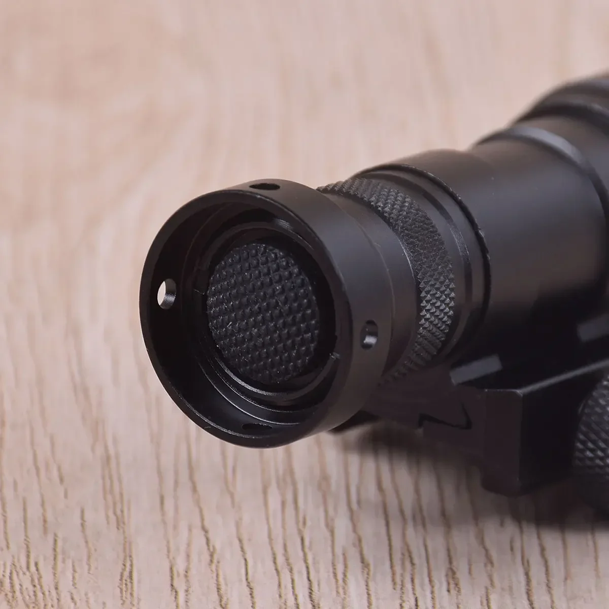 Linterna LED táctica M300B M300 Scout Light HK416 AK47 Rifle Surefir arma, antorcha de caza, interruptor de almohadilla de presión momentánea - imagen 5