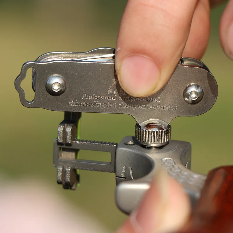 Mini herramienta de combinación de llave Allen plegable pequeña, puede apretar tornillos para abrir la tapa de la botella, dispositivo de encuadernación rápida para exteriores - imagen 4