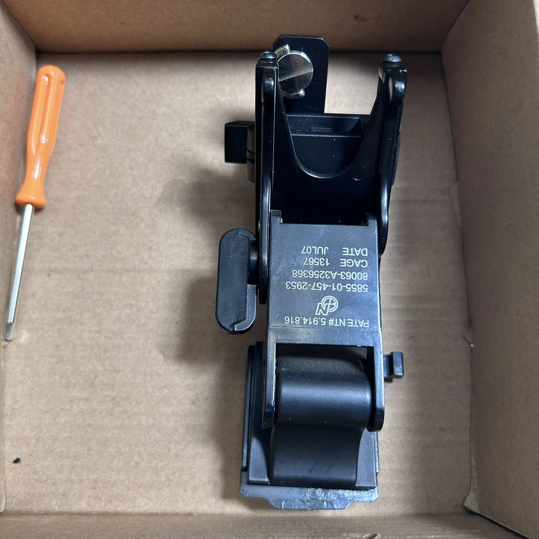 YUKON Pirate Binocular NVD Serie 25025 Soporte de montaje dedicado para cascos FAST/MICH/ACH - imagen 4