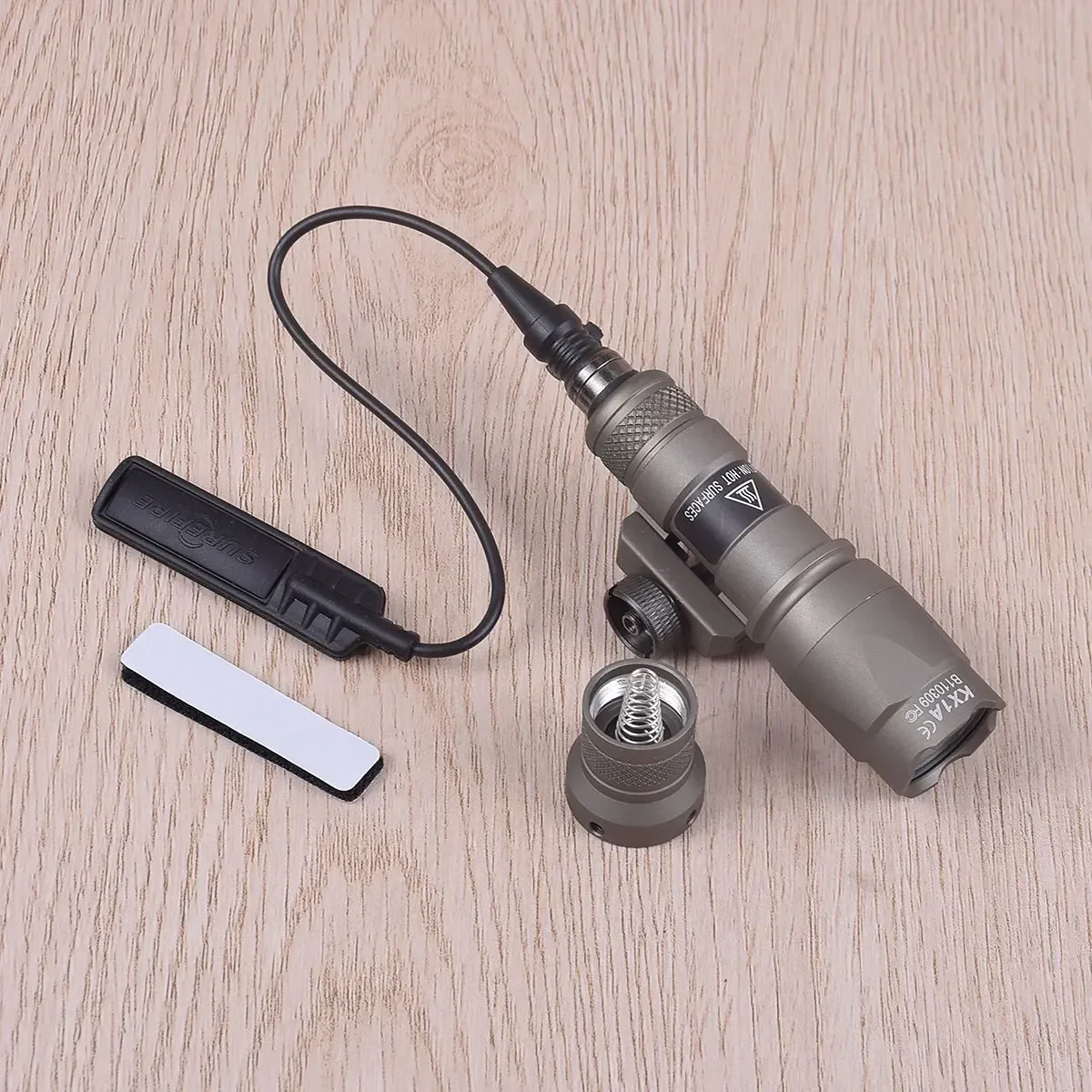 Riel Picatinny táctico M300 M300C luz de explorador interruptor trasero remoto para Rifle linterna AR15 M4 HK416 caza ajuste riel de 20mm - imagen 2