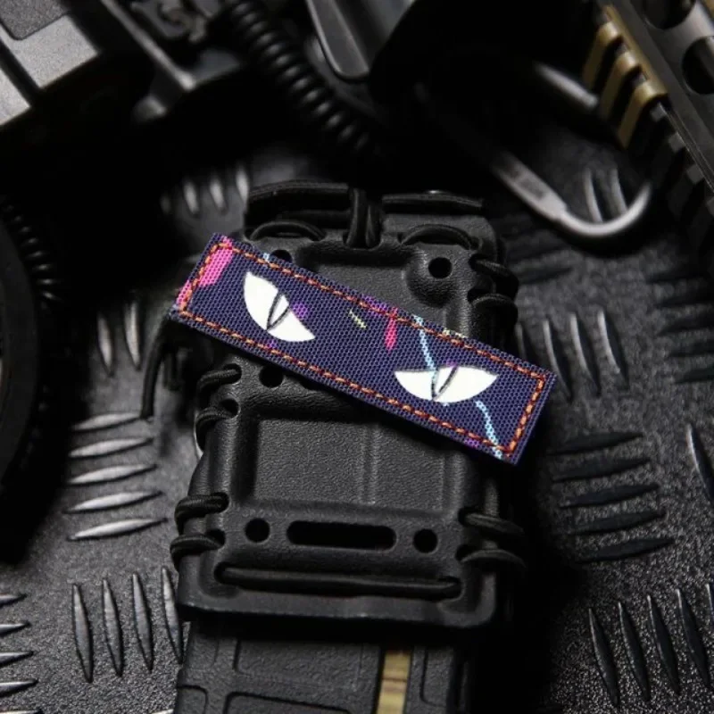 Parches bordados de moral del ejército militar, parches de ojos de gato, etiquetas tácticas de motociclista, emblema de insignia de gancho y bucle para mochila - imagen 4