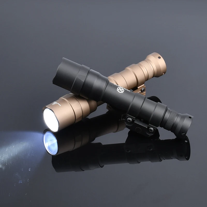 Airsoft M600 Surefire M600DF salida potente 1400 lúmenes arma táctica luz de explorador linterna DS07 Metal doble función Tailcap