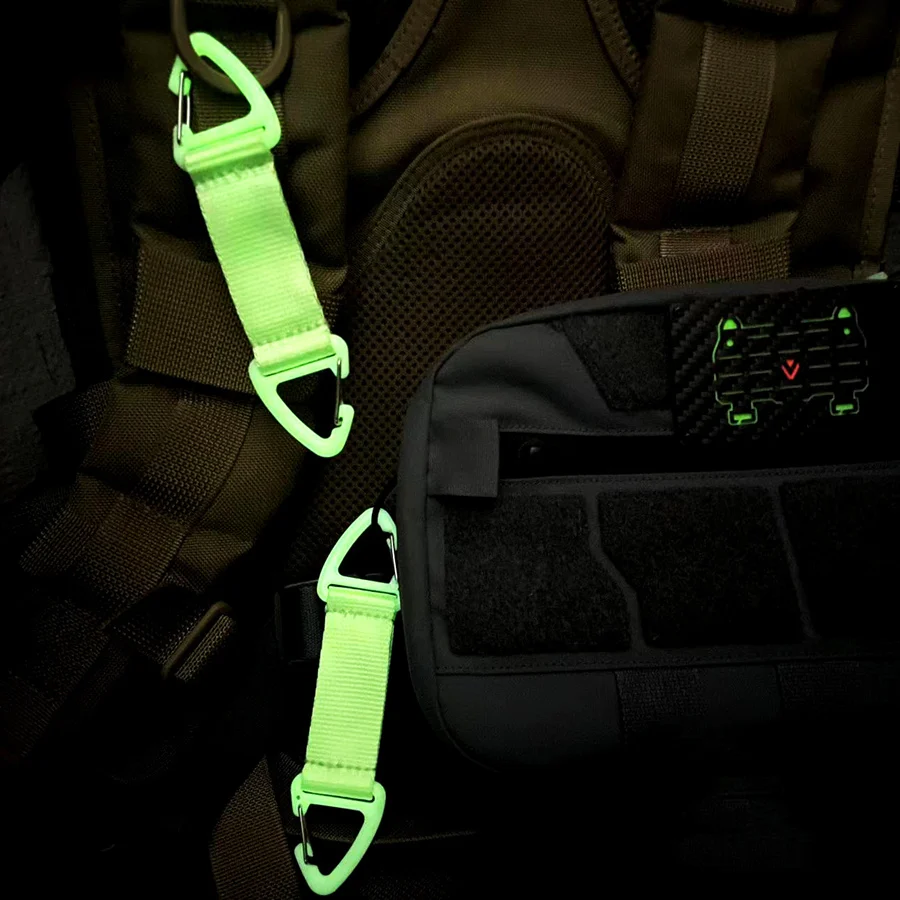 Correas multifunción luminosas para exteriores, hebilla triangular de doble extremo, llavero táctico EDC para montañismo, mochila de Camping - imagen 3