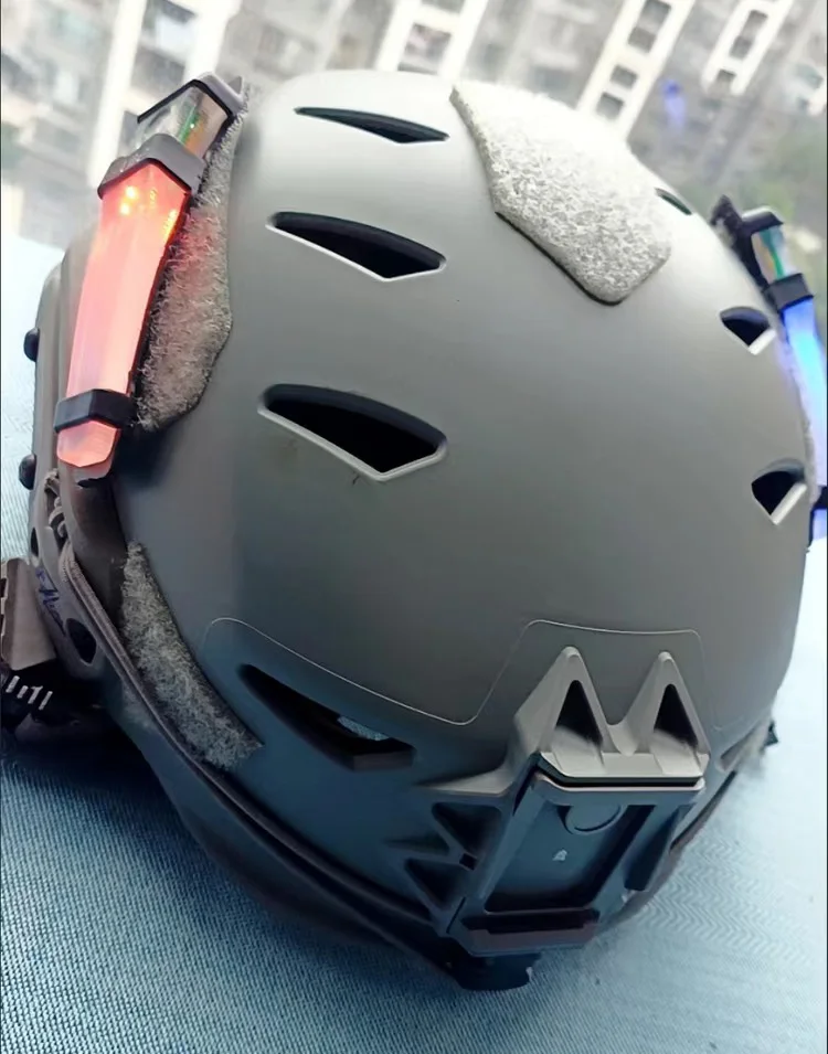 Luz estroboscópica de silicona para casco táctico, resistente al agua, portátil, señal de supervivencia, luz nocturna para ciclismo, Camping, supervivencia en la naturaleza - imagen 3