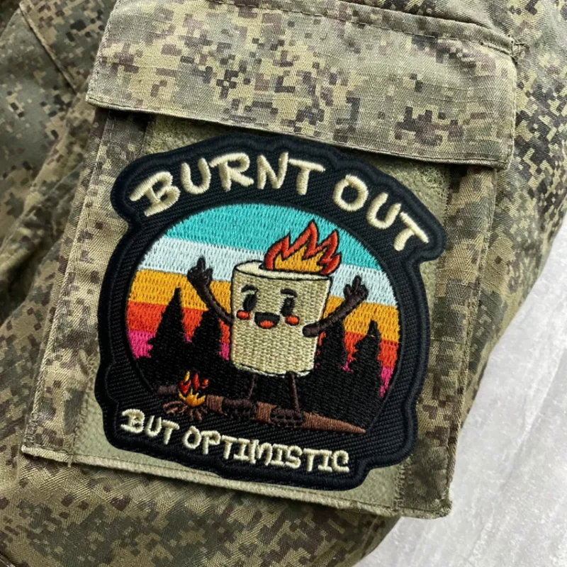 Parche bordado 3D quemado pero optimista, chaleco táctico, insignia de moral con gancho y bucle, pegatinas para mochila, parches para brazalete para ropa