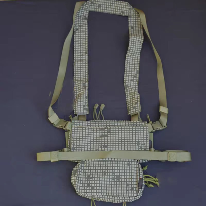 Arnés táctico D3CRM DNC camuflaje nocturno desértico ligero