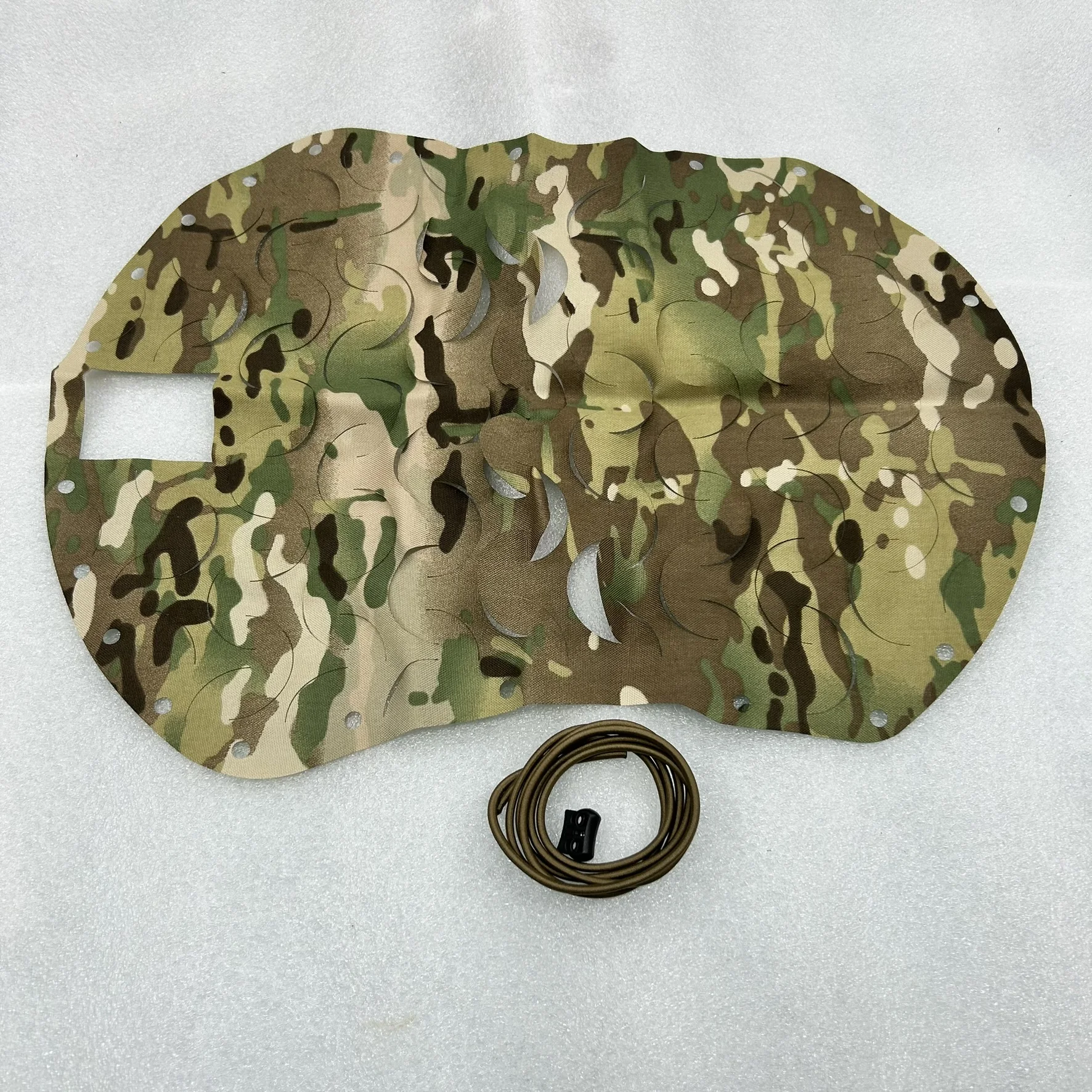 Funda ligera para casco táctico con corte láser y camuflaje biónico Ghillie para caza al aire libre y Airsoft