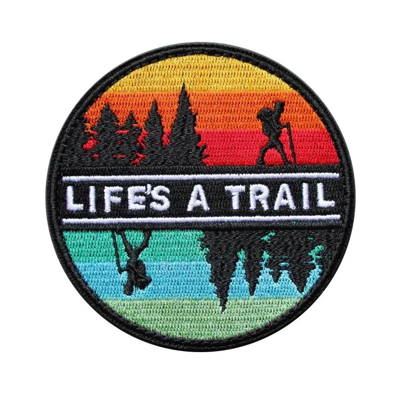 Parche de personalidad serie de estilo arcoíris, insignia bordada en 3D, pegatinas de brazalete para acampar, senderismo, Capítulo de moral al aire libre, LIFE'S A TRAIL - imagen 5