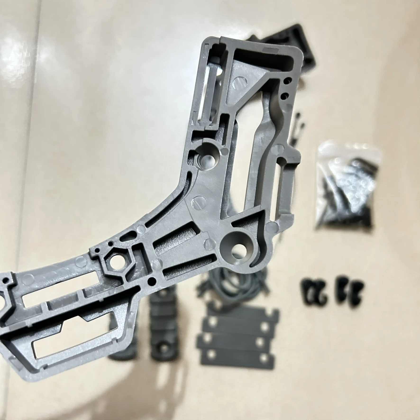 Componentes del sistema ferroviario específico para casco FMA EX BALLISTIC versión 3.0 - imagen 5